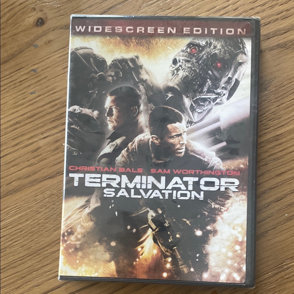 Warner Bros. Terminator Salvation DVD - Black and Red Factory Sealed
